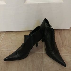 black boots with high heels, leather, very chic